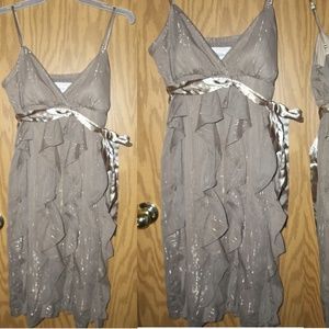 BNWT Pretty Brown & Gold Dress Ruffles